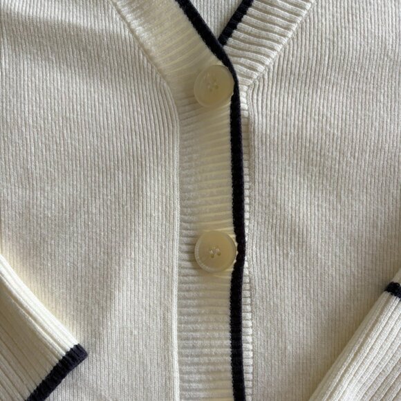 NWOT: Anthropologie Maeve V-neck cardigan sweater - Picture 4 of 5